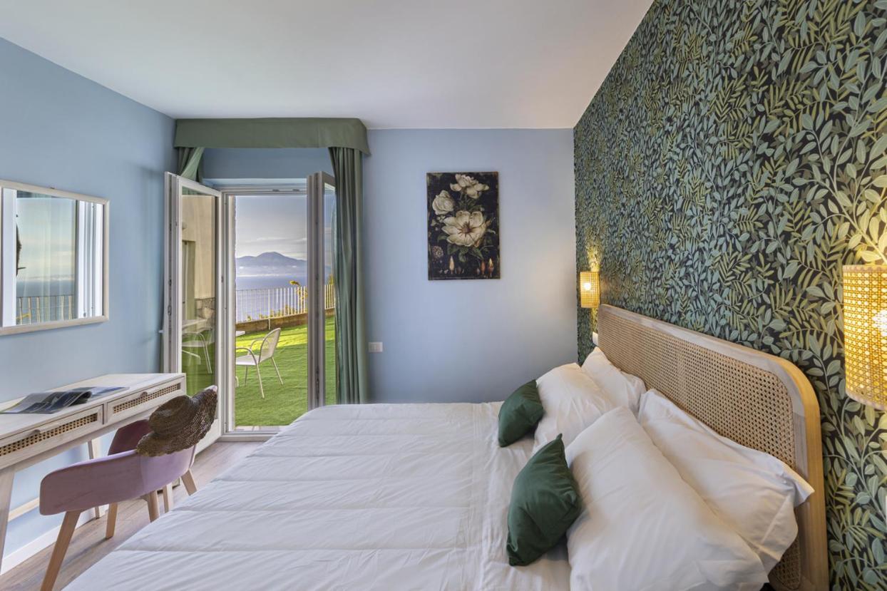 Hotel Villa Lubrense Sorrento Massa Lubrense Bagian luar foto